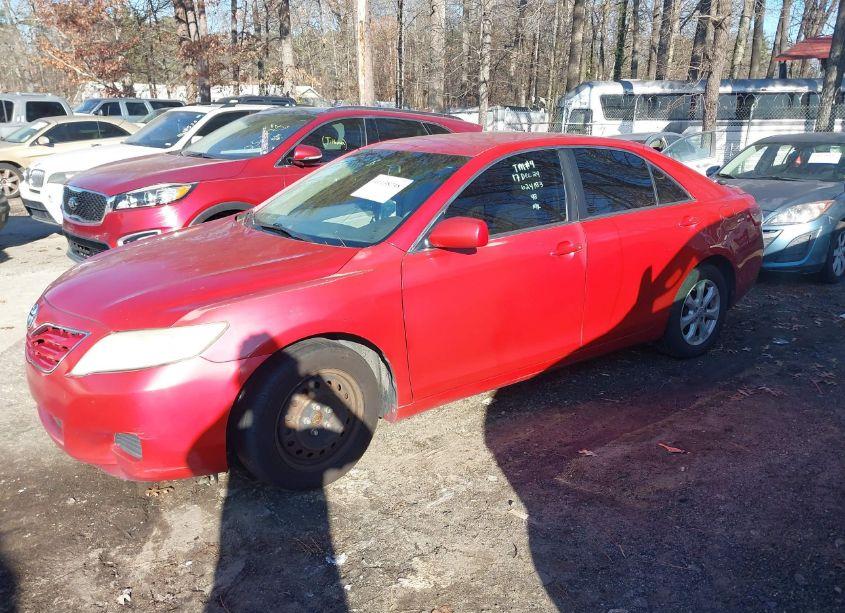 Photo 3 of 2011 Toyota Camry LE (VIN 4T1BF3EK4BU624183)