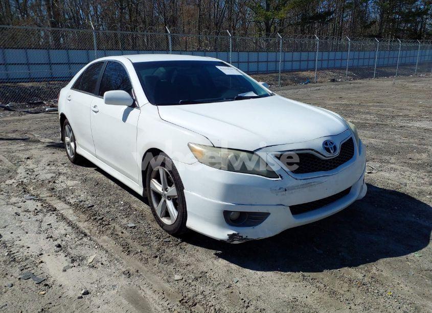 2011 Toyota Camry SE (VIN 4T1BF3EK4BU625558) main photo