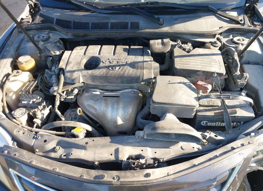 Photo 10 of 2011 Toyota Camry LE (VIN 4T1BF3EK4BU632171)