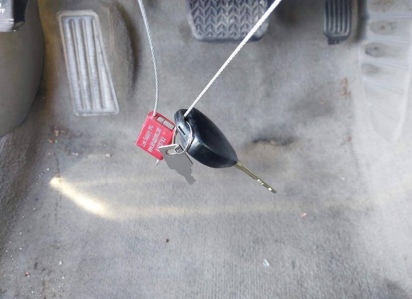 Photo 11 of 2011 Toyota Camry LE (VIN 4T1BF3EK4BU632171)