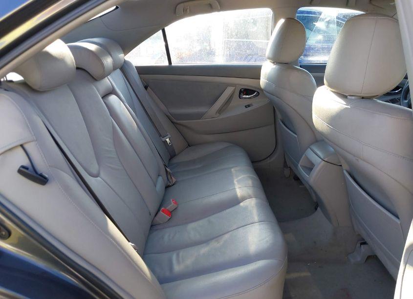 Photo 8 of 2011 Toyota Camry LE (VIN 4T1BF3EK4BU632171)