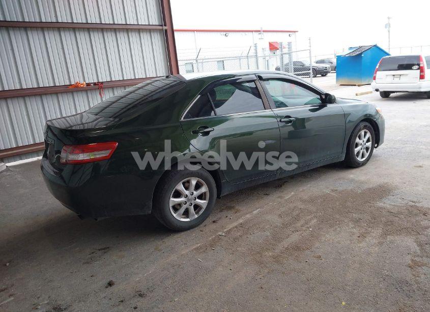 Photo 4 of 2011 Toyota Camry LE (VIN 4T1BF3EK4BU635300)