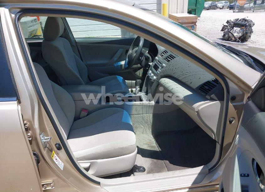 Photo 5 of 2011 Toyota Camry LE (VIN 4T1BF3EK4BU647480)