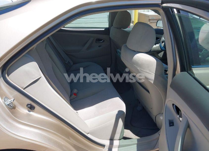 Photo 8 of 2011 Toyota Camry LE (VIN 4T1BF3EK4BU647480)