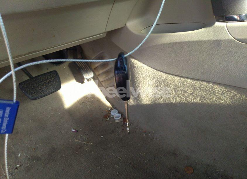 Photo 11 of 2011 Toyota Camry LE (VIN 4T1BF3EK4BU684674)