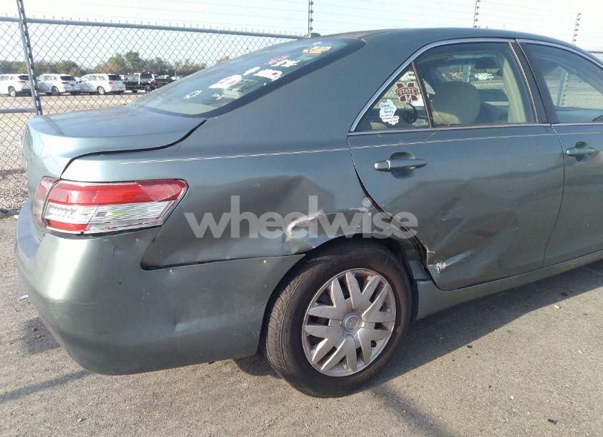 Photo 6 of 2011 Toyota Camry LE (VIN 4T1BF3EK4BU684674)