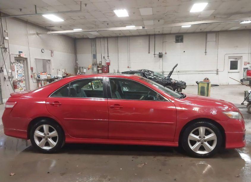 Photo 13 of 2011 Toyota Camry SE (VIN 4T1BF3EK4BU695416)