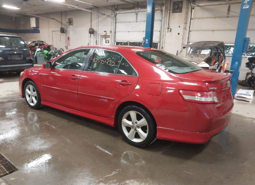 Photo 3 of 2011 Toyota Camry SE (VIN 4T1BF3EK4BU695416)