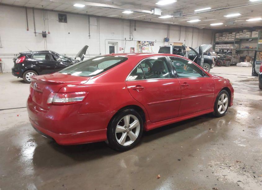 Photo 4 of 2011 Toyota Camry SE (VIN 4T1BF3EK4BU695416)