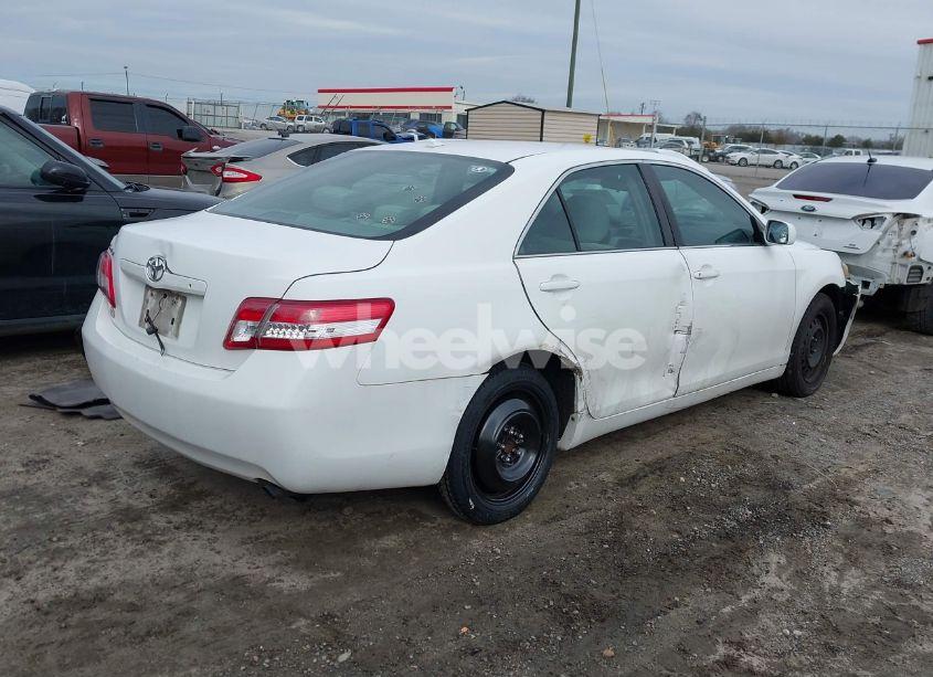 Photo 4 of 2011 Toyota Camry (VIN 4T1BF3EK4BU698851)
