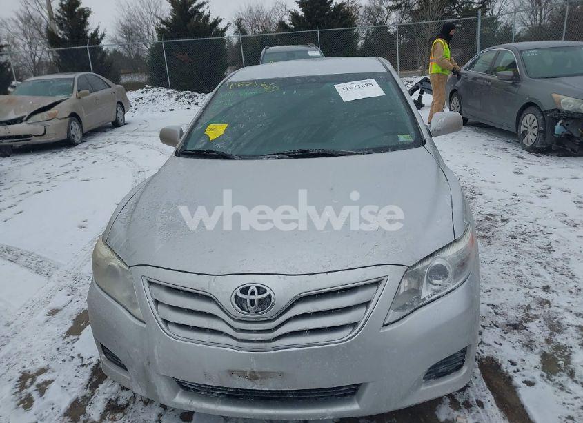 Photo 12 of 2011 Toyota Camry LE (VIN 4T1BF3EK4BU727507)