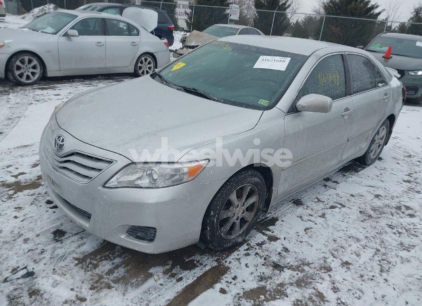 Photo 2 of 2011 Toyota Camry LE (VIN 4T1BF3EK4BU727507)