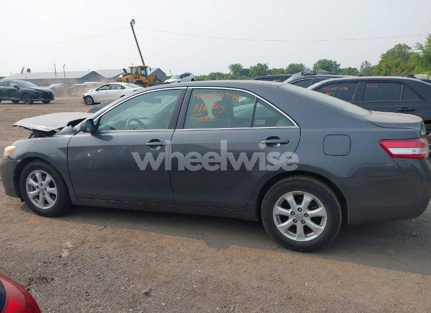 Photo 13 of 2011 Toyota Camry LE (VIN 4T1BF3EK4BU728107)