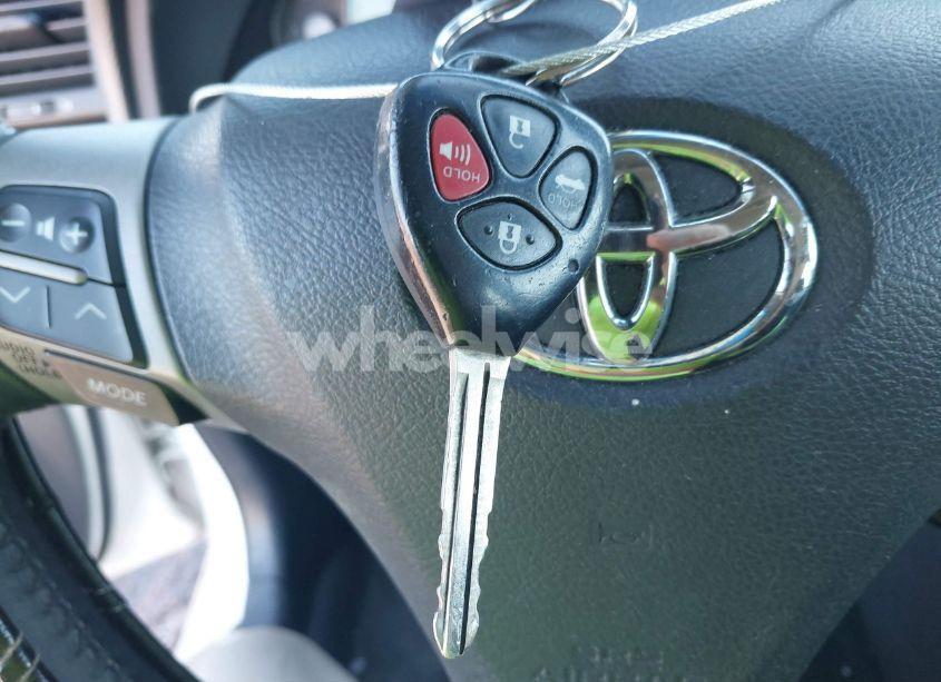 Photo 11 of 2011 Toyota Camry SE (VIN 4T1BF3EK4BU741052)