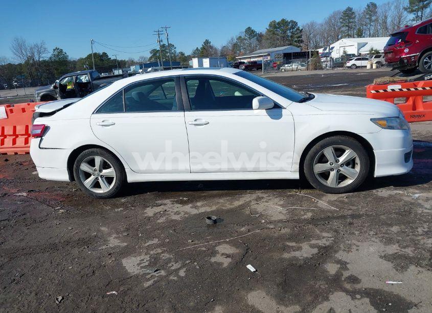 Photo 13 of 2011 Toyota Camry SE (VIN 4T1BF3EK4BU741052)
