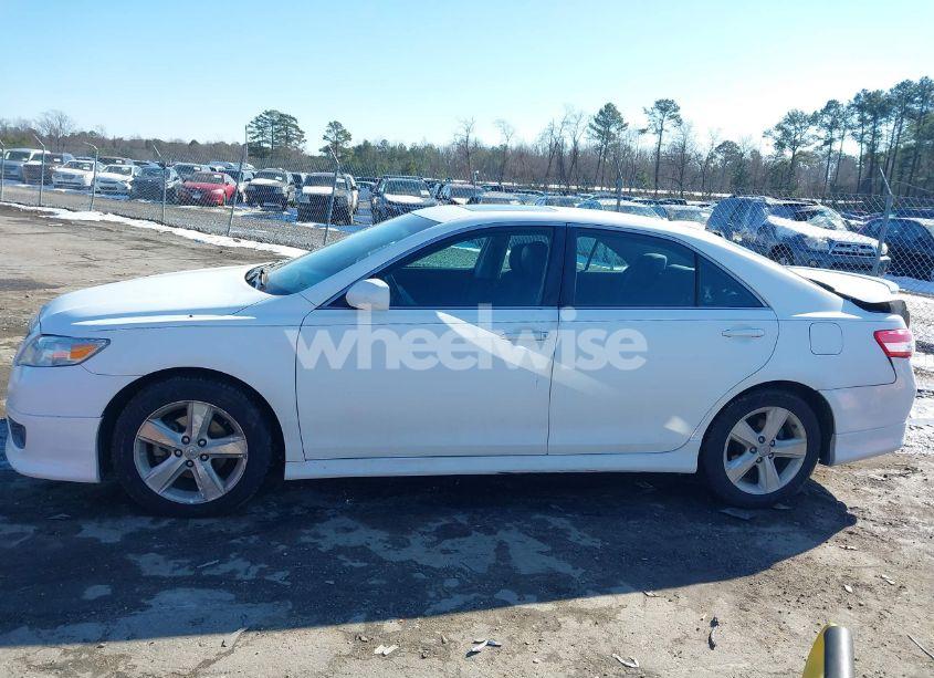 Photo 14 of 2011 Toyota Camry SE (VIN 4T1BF3EK4BU741052)