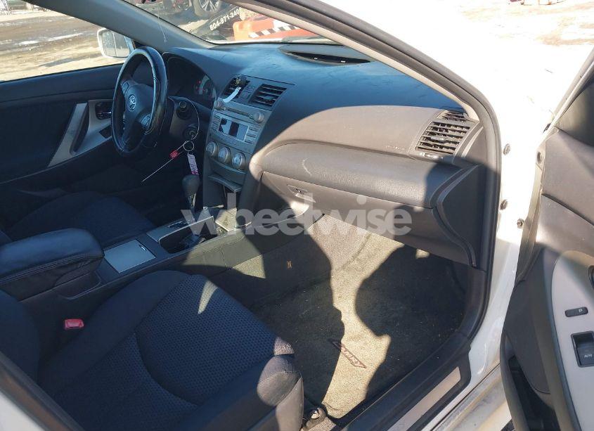 Photo 5 of 2011 Toyota Camry SE (VIN 4T1BF3EK4BU741052)