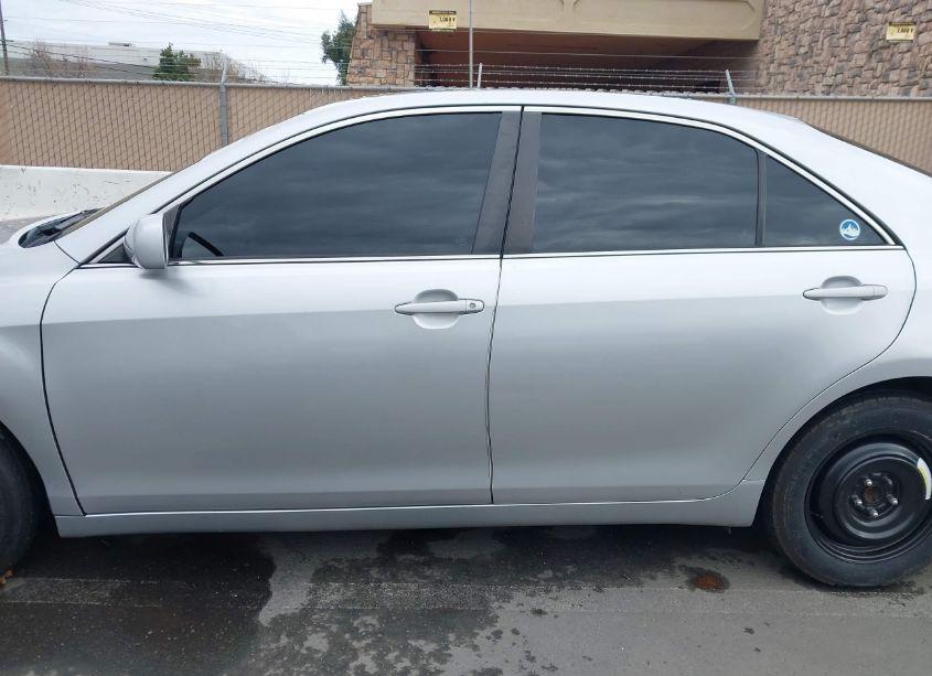 Photo 14 of 2011 Toyota Camry LE (VIN 4T1BF3EK4BU750799)