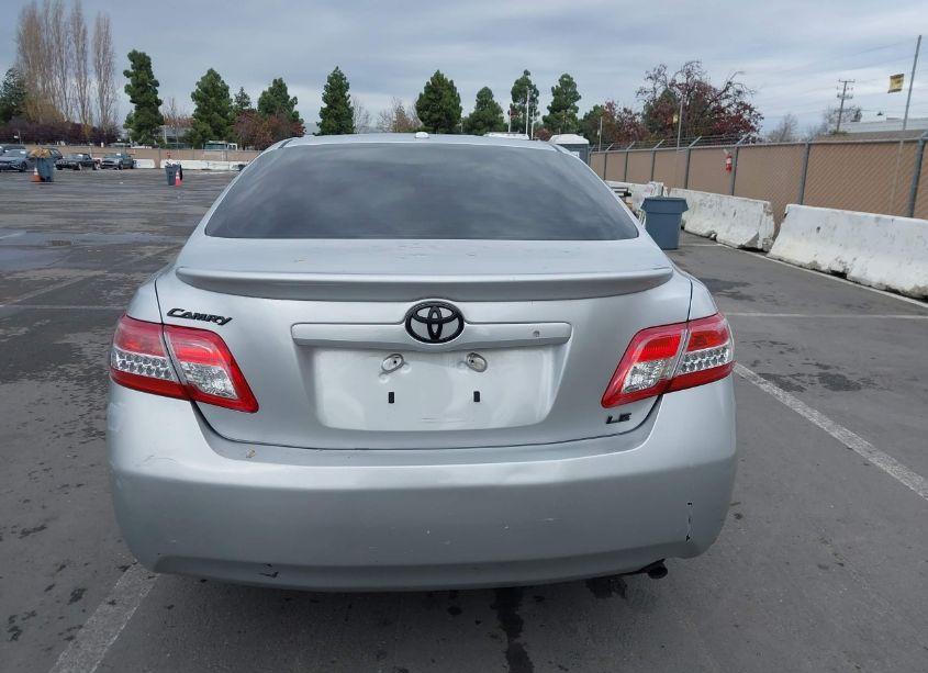 Photo 16 of 2011 Toyota Camry LE (VIN 4T1BF3EK4BU750799)