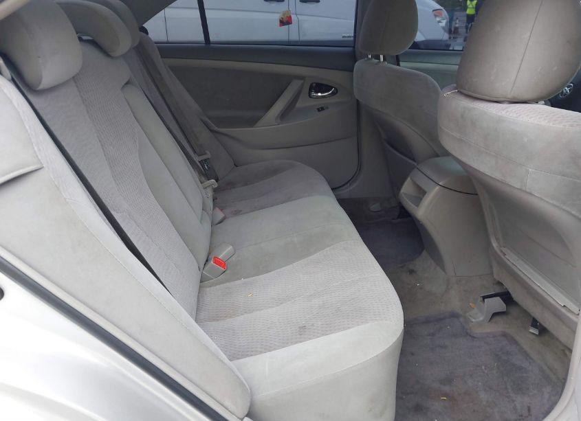 Photo 8 of 2011 Toyota Camry LE (VIN 4T1BF3EK4BU750799)