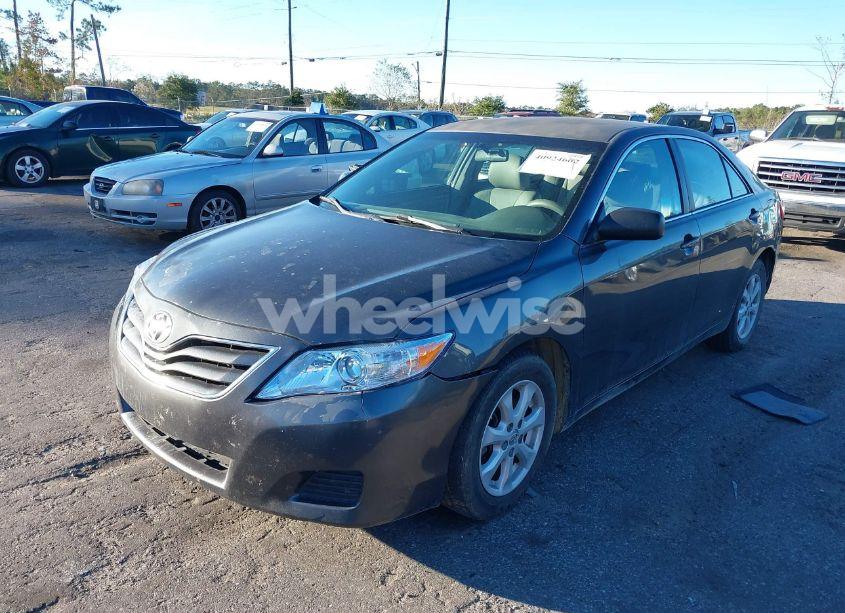 Photo 2 of 2011 Toyota Camry LE (VIN 4T1BF3EK4BU763116)