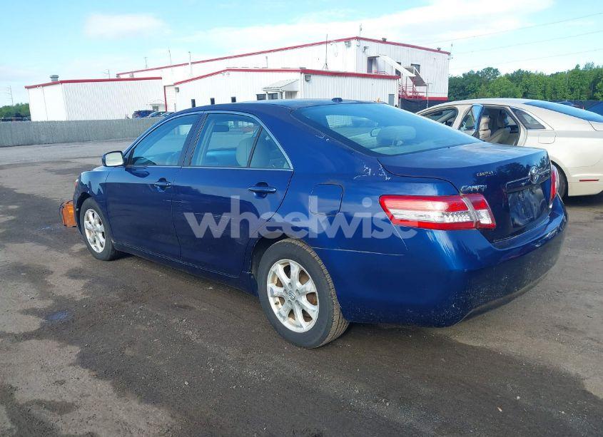 Photo 3 of 2011 Toyota Camry LE/SE/XLE (VIN 4T1BF3EK4BU763620)