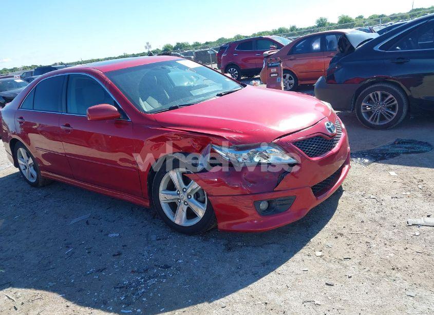 2011 Toyota Camry SE (VIN 4T1BF3EK4BU764847) main photo