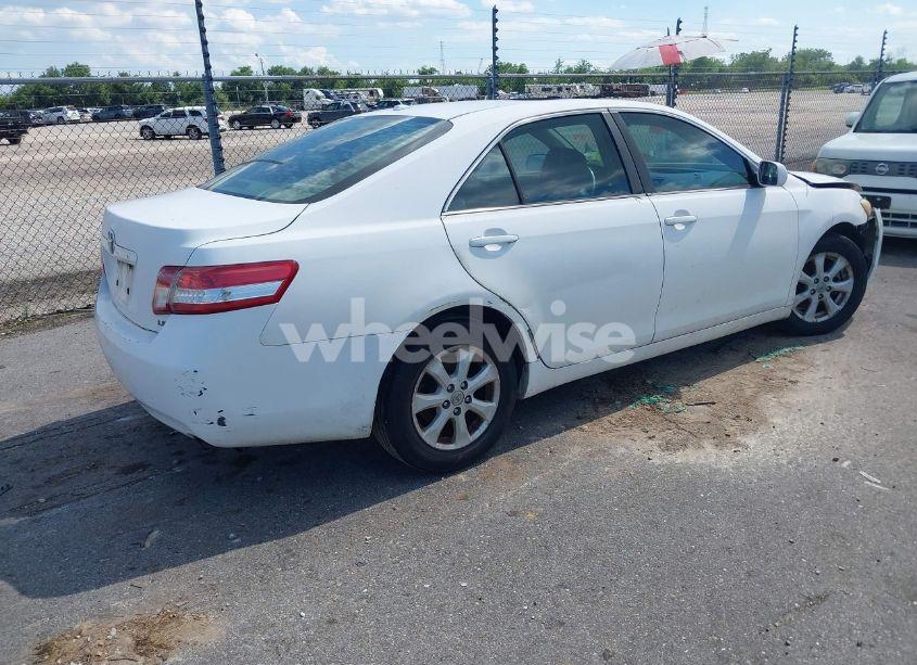 Photo 4 of 2011 Toyota Camry LE (VIN 4T1BF3EK4BU773872)