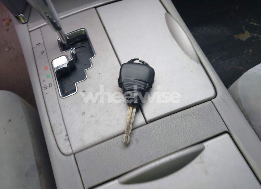 Photo 11 of 2010 Toyota Camry (VIN 4T1BF3EK5AU014582)