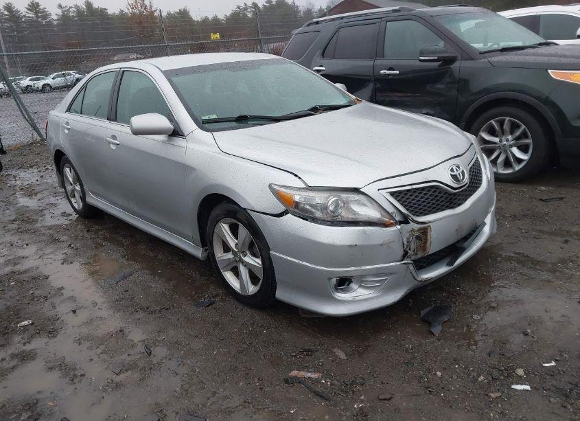 2010 Toyota Camry SE (VIN 4T1BF3EK5AU019216) main photo