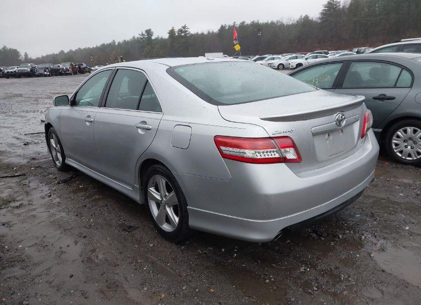 Photo 3 of 2010 Toyota Camry SE (VIN 4T1BF3EK5AU019216)