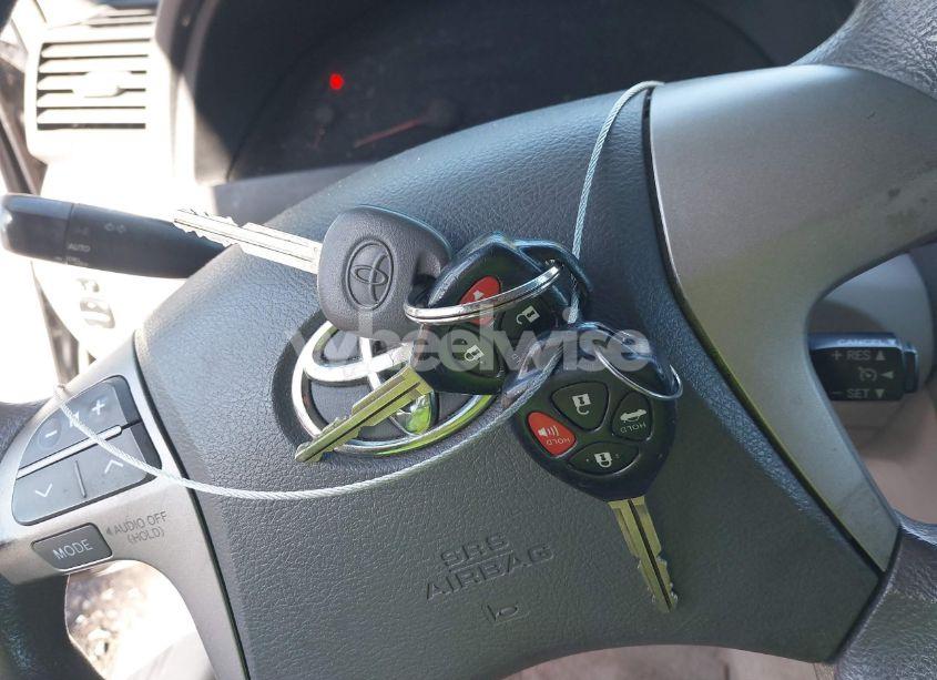 Photo 11 of 2010 Toyota Camry LE (VIN 4T1BF3EK5AU022178)