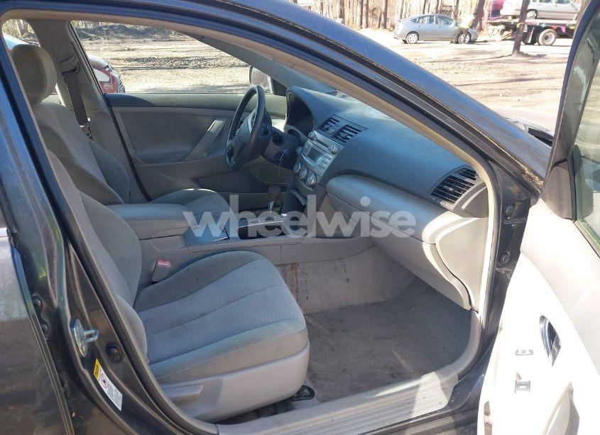 Photo 5 of 2010 Toyota Camry LE (VIN 4T1BF3EK5AU022178)