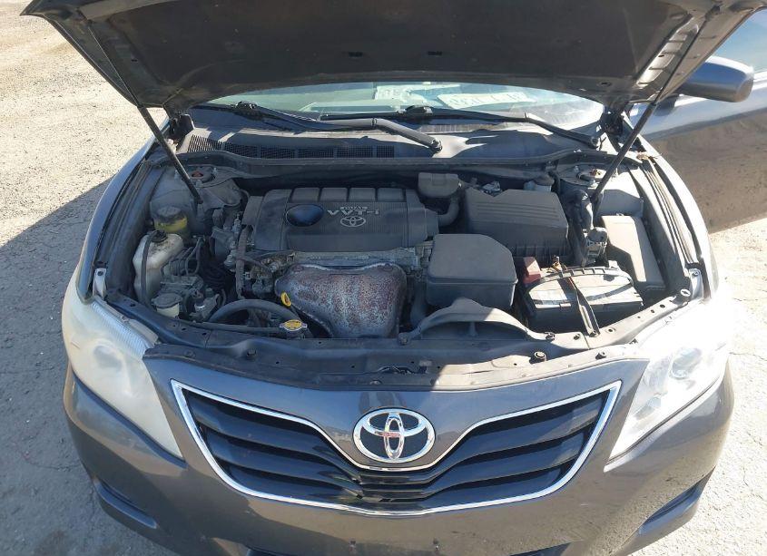Photo 10 of 2010 Toyota Camry LE (VIN 4T1BF3EK5AU027364)