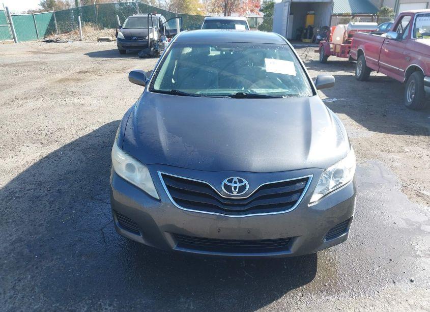 Photo 12 of 2010 Toyota Camry LE (VIN 4T1BF3EK5AU027364)