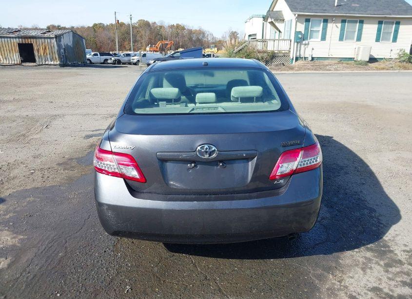 Photo 16 of 2010 Toyota Camry LE (VIN 4T1BF3EK5AU027364)