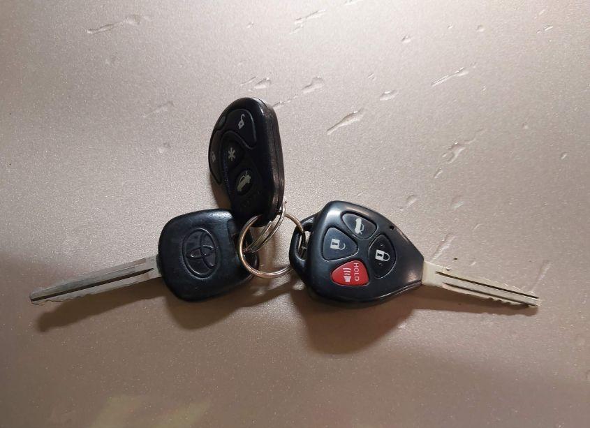 Photo 11 of 2010 Toyota Camry N/A (VIN 4T1BF3EK5AU036596)