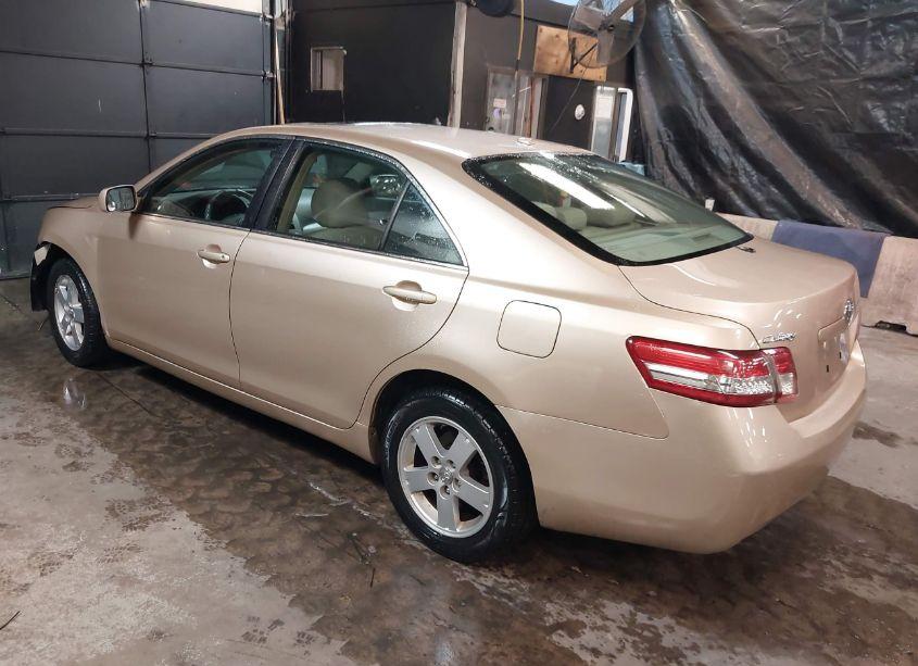 Photo 3 of 2010 Toyota Camry N/A (VIN 4T1BF3EK5AU036596)