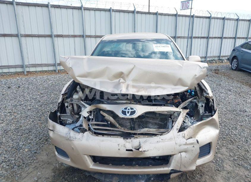 Photo 13 of 2010 Toyota Camry LE (VIN 4T1BF3EK5AU042687)