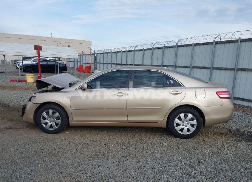 Photo 15 of 2010 Toyota Camry LE (VIN 4T1BF3EK5AU042687)