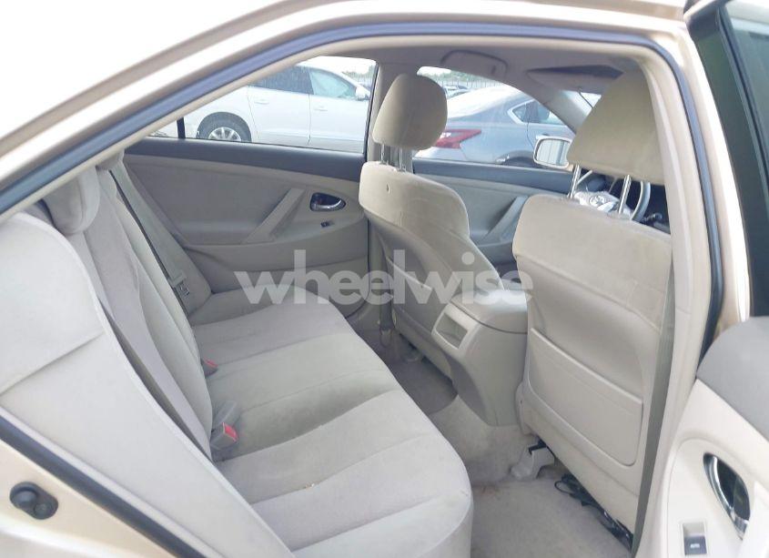 Photo 8 of 2010 Toyota Camry LE (VIN 4T1BF3EK5AU042687)