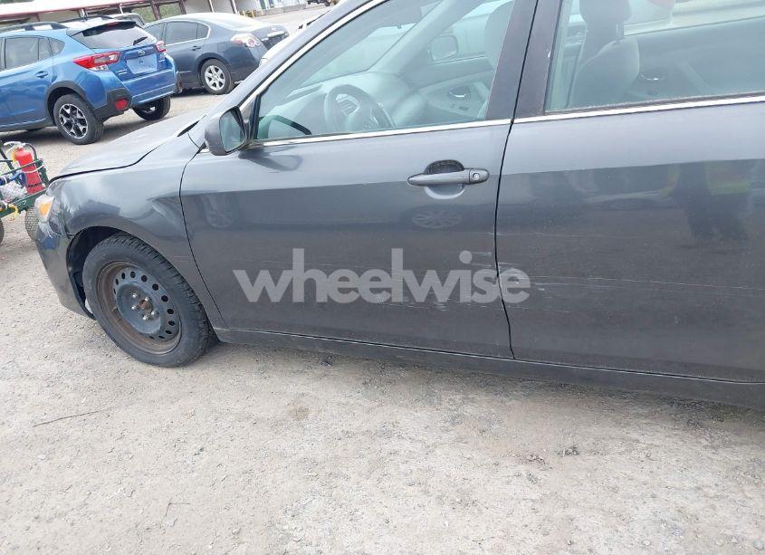 Photo 6 of 2010 Toyota Camry LE (VIN 4T1BF3EK5AU048909)