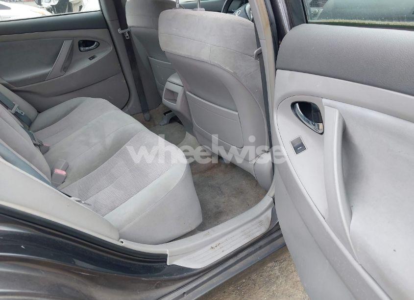 Photo 8 of 2010 Toyota Camry LE (VIN 4T1BF3EK5AU048909)