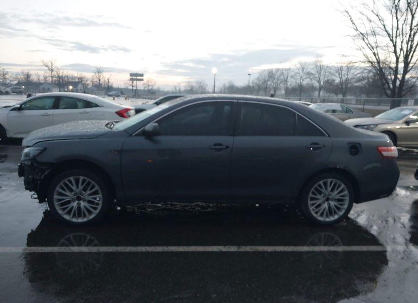 Photo 14 of 2010 Toyota Camry LE (VIN 4T1BF3EK5AU050529)