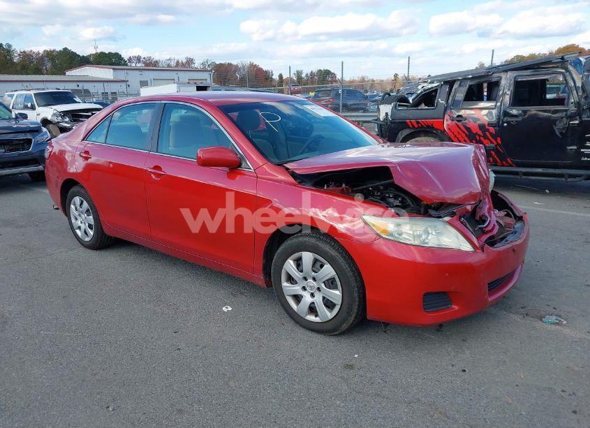 2010 Toyota Camry LE (VIN 4T1BF3EK5AU052328) main photo