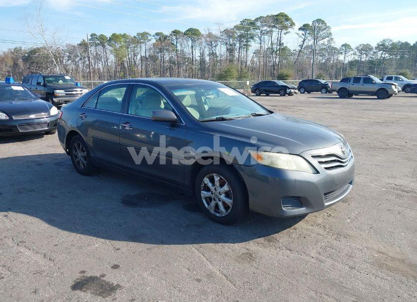 2010 Toyota Camry LE (VIN 4T1BF3EK5AU067184) main photo
