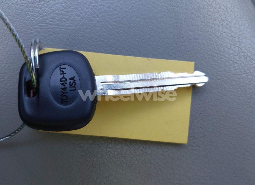 Photo 11 of 2010 Toyota Camry LE (VIN 4T1BF3EK5AU067184)