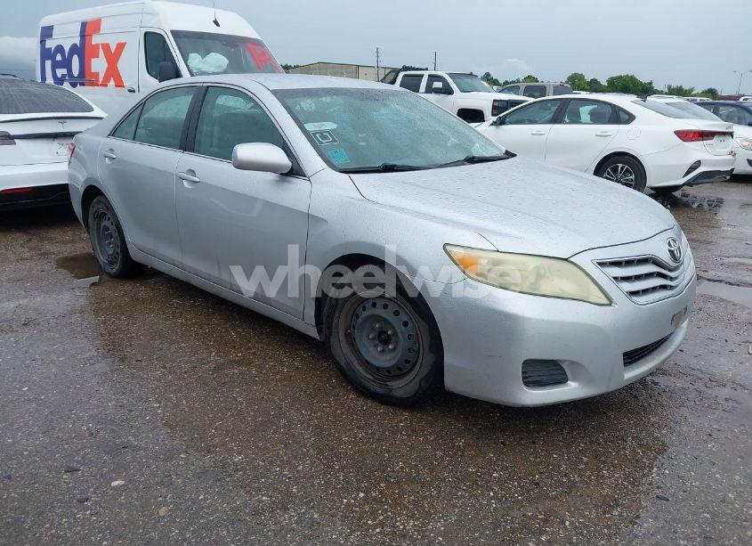 2010 Toyota Camry LE/SE/XLE (VIN 4T1BF3EK5AU078931) main photo