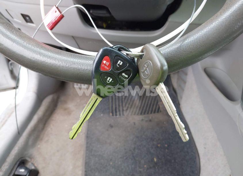 Photo 11 of 2010 Toyota Camry LE/SE/XLE (VIN 4T1BF3EK5AU078931)