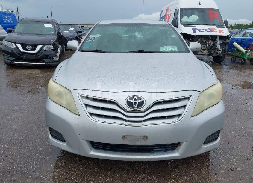 Photo 6 of 2010 Toyota Camry LE/SE/XLE (VIN 4T1BF3EK5AU078931)